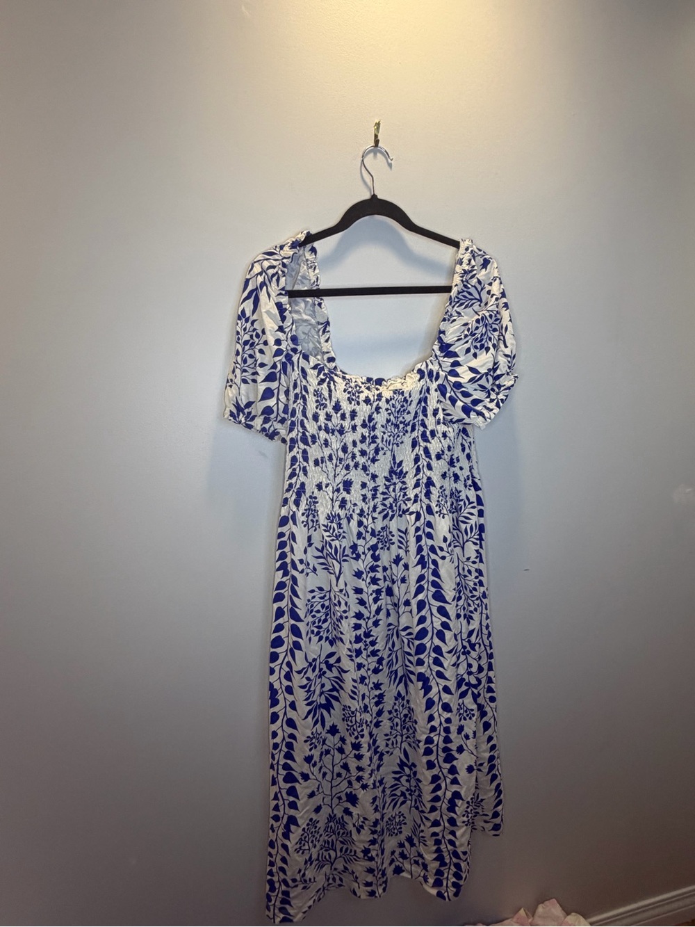Blue and White Floral Midi H&M Dress XL